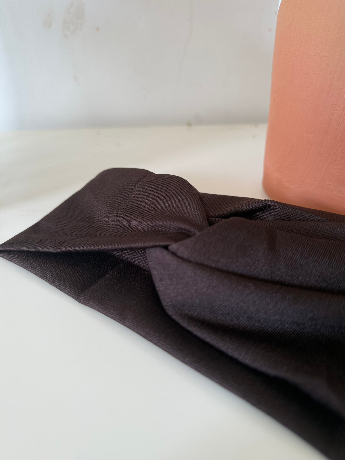 ✨ Bandeau cheveux épais croisé – Maintien parfait & confort absolu