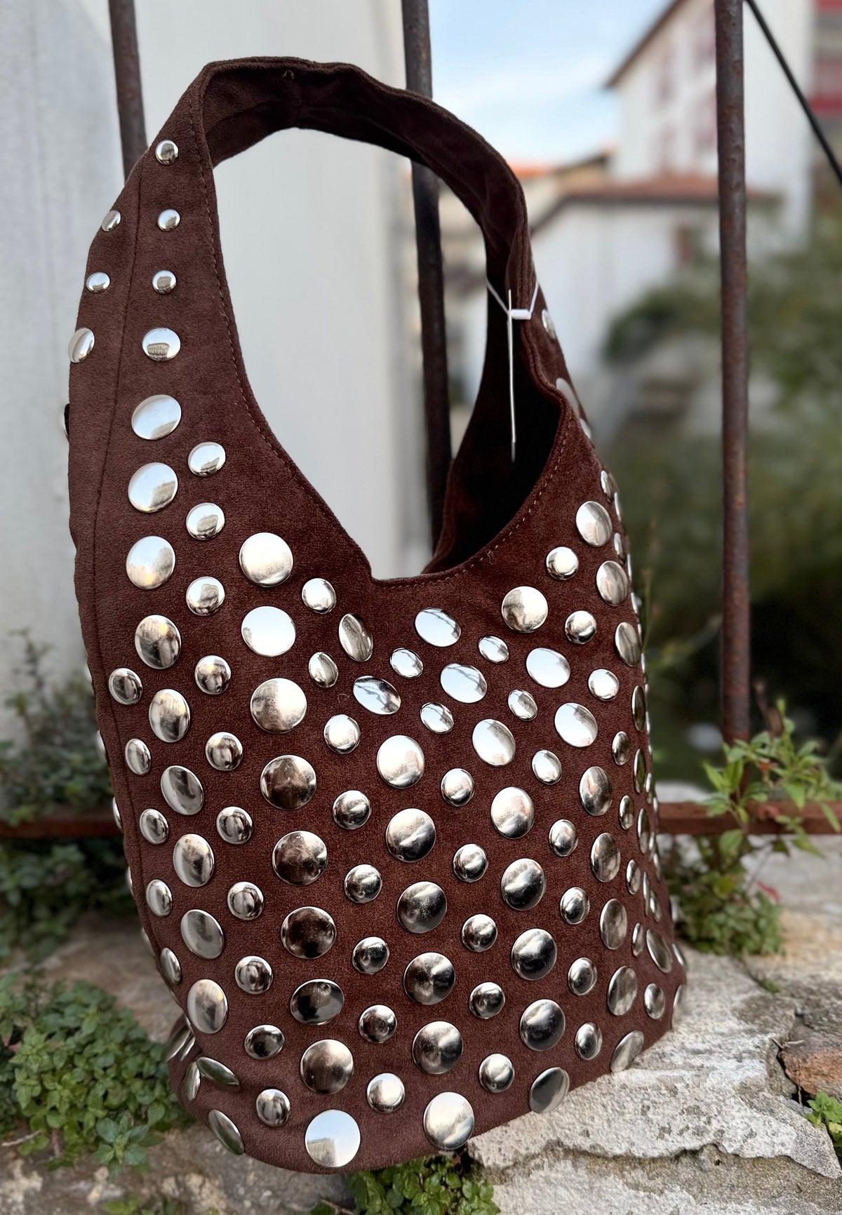 🧡 Sac seau chocolat à clous – Du peps sans effort