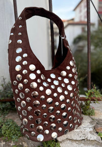 🧡 Sac seau chocolat à clous – Du peps sans effort