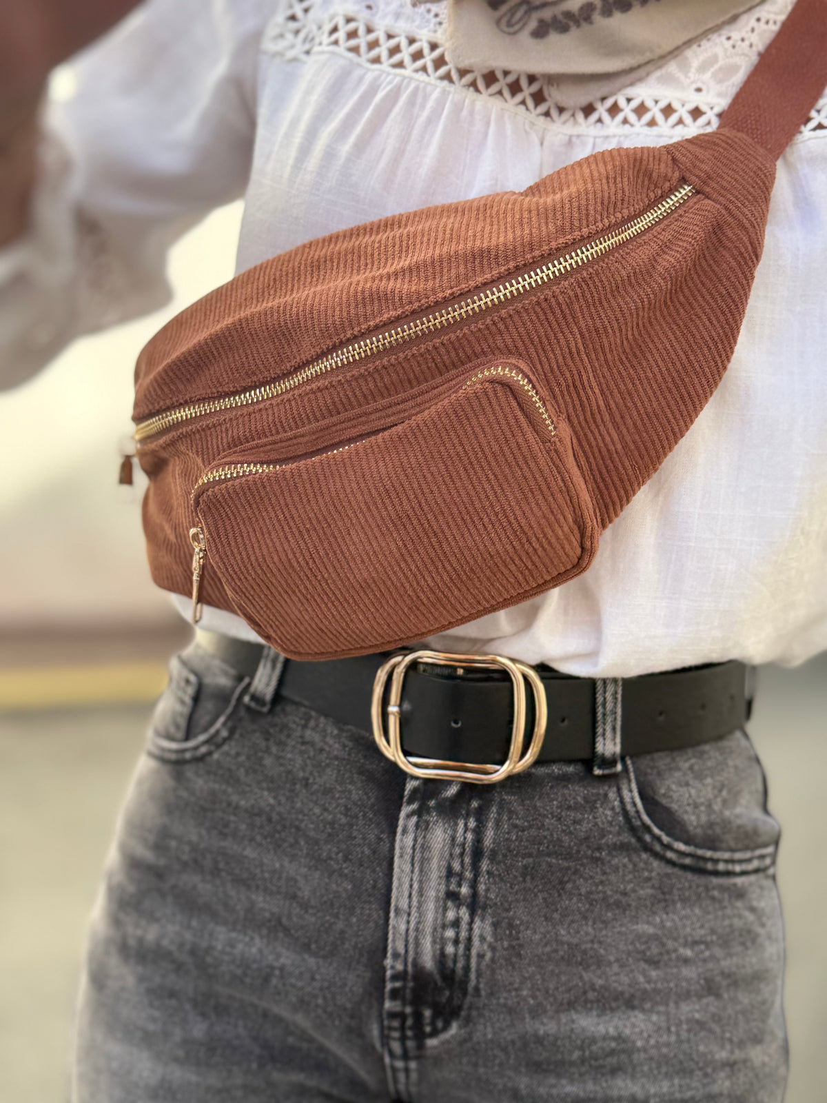 Sac banane femme effet velours – Marine, noir et camel