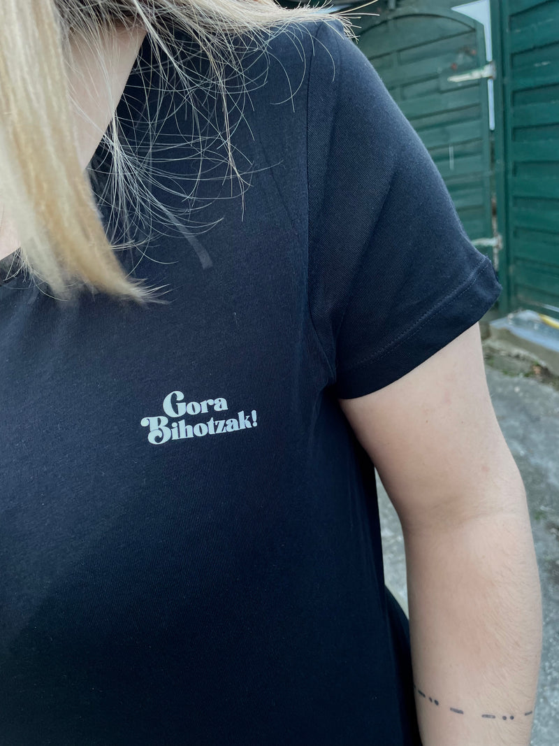 Ez Kexa- tshirt  - gora bihotzak