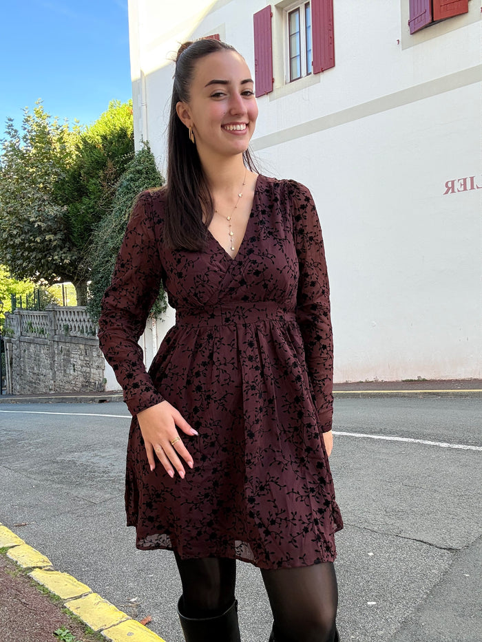 Robe fleurie chocolat femme à dos smocké