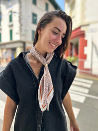 Foulard - soie - avec attache - plusieurs couleurs