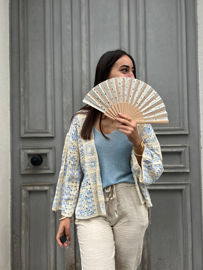 Éventail en bois dentelle anglaise