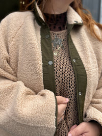 Bomber réversible teddy & imperméable kaki femme