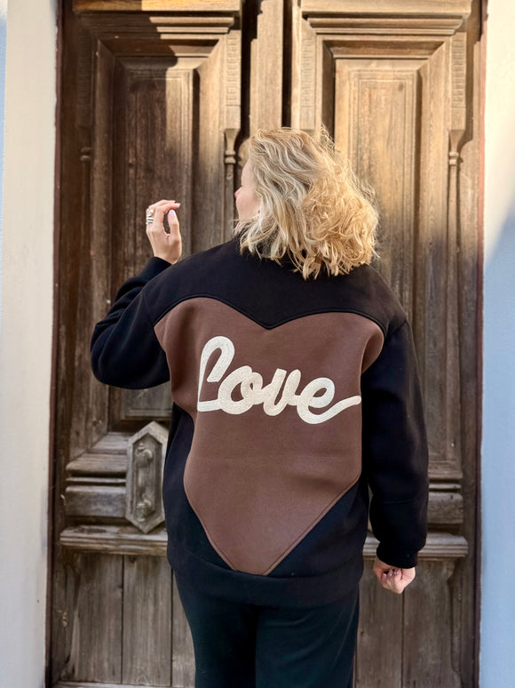 🧥 Veste LOVE Noire & Cœur Chocolat – Chic, Douce et Pleine d’Amour