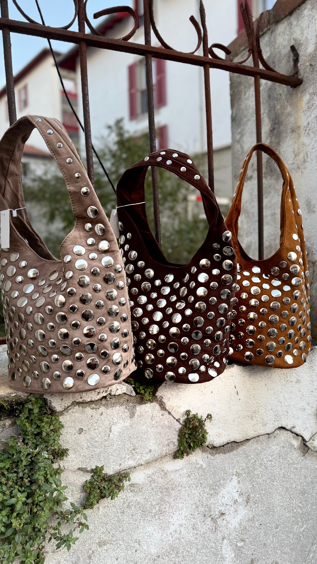 🧡 Sac seau chocolat à clous – Du peps sans effort