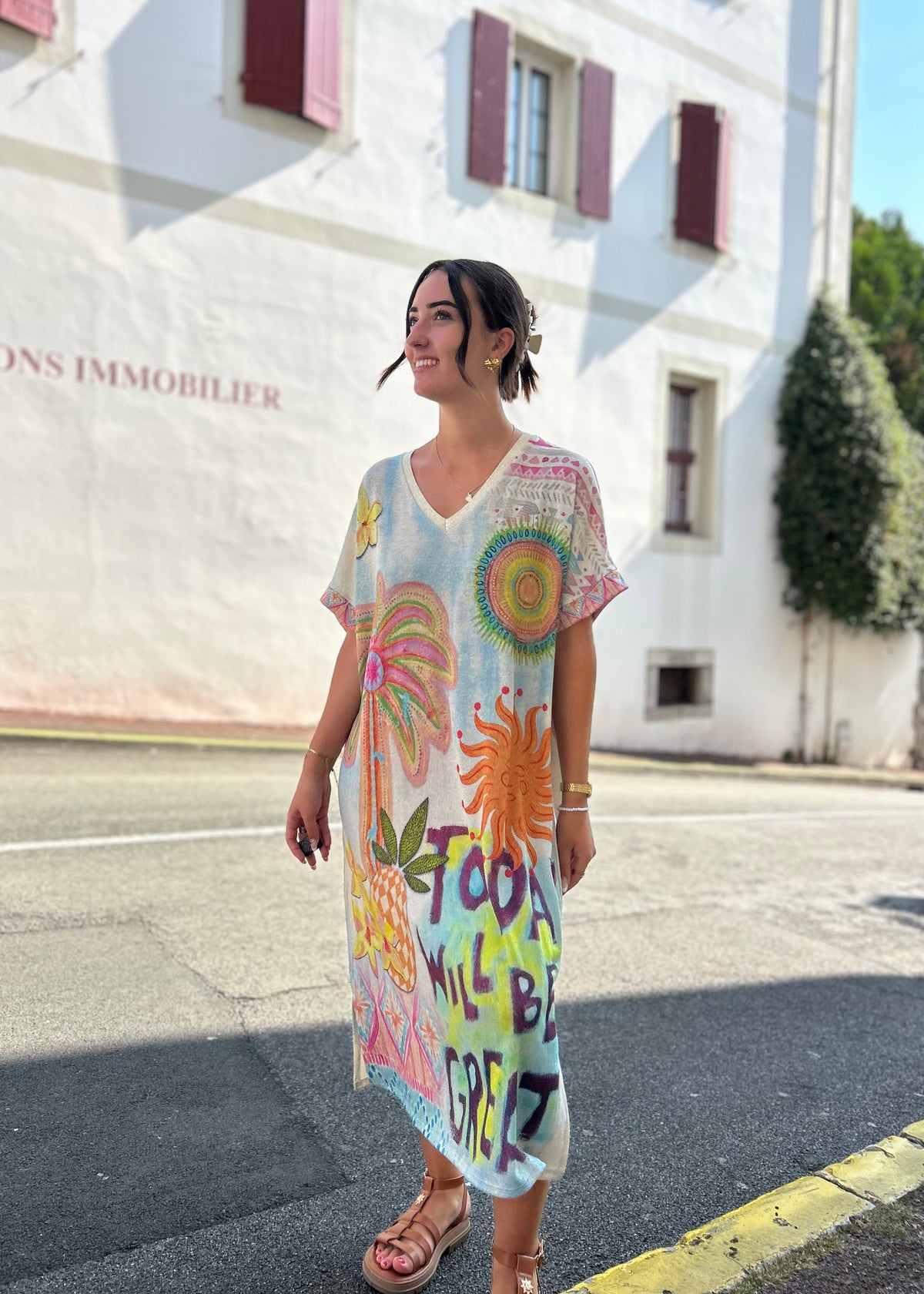 Robe longue paillettes multicolore – imprimé tropical Today Will Be Great, vue de face