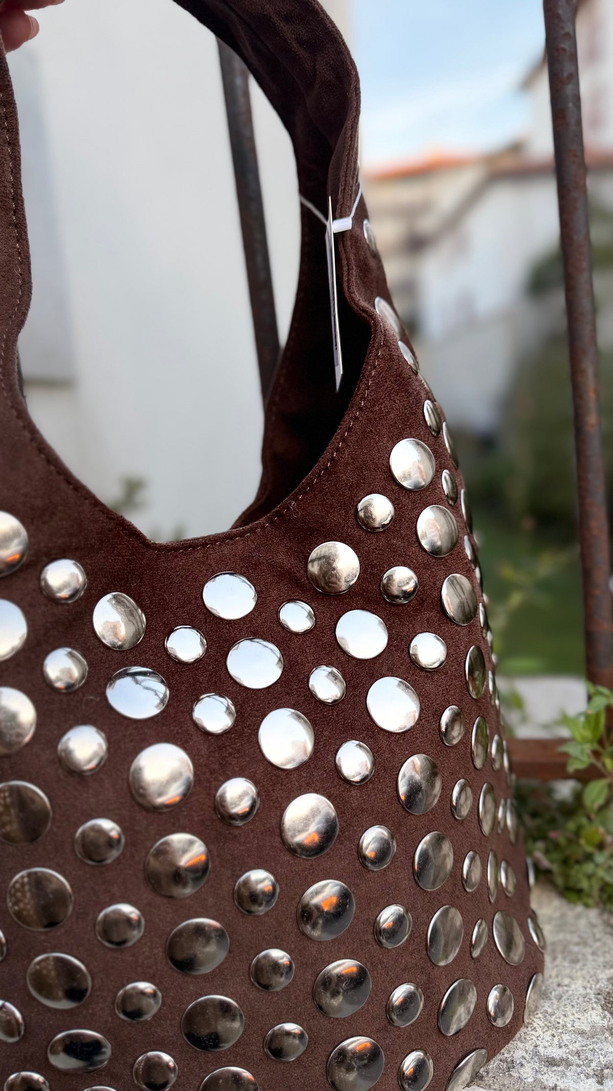 🧡 Sac seau chocolat à clous – Du peps sans effort