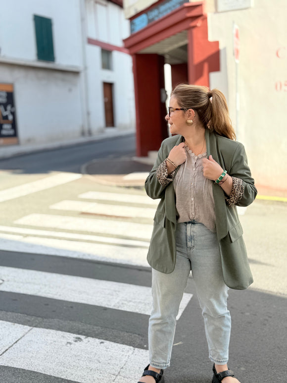 🌿 Blazer fluide kaki intérieur léopard – Italie