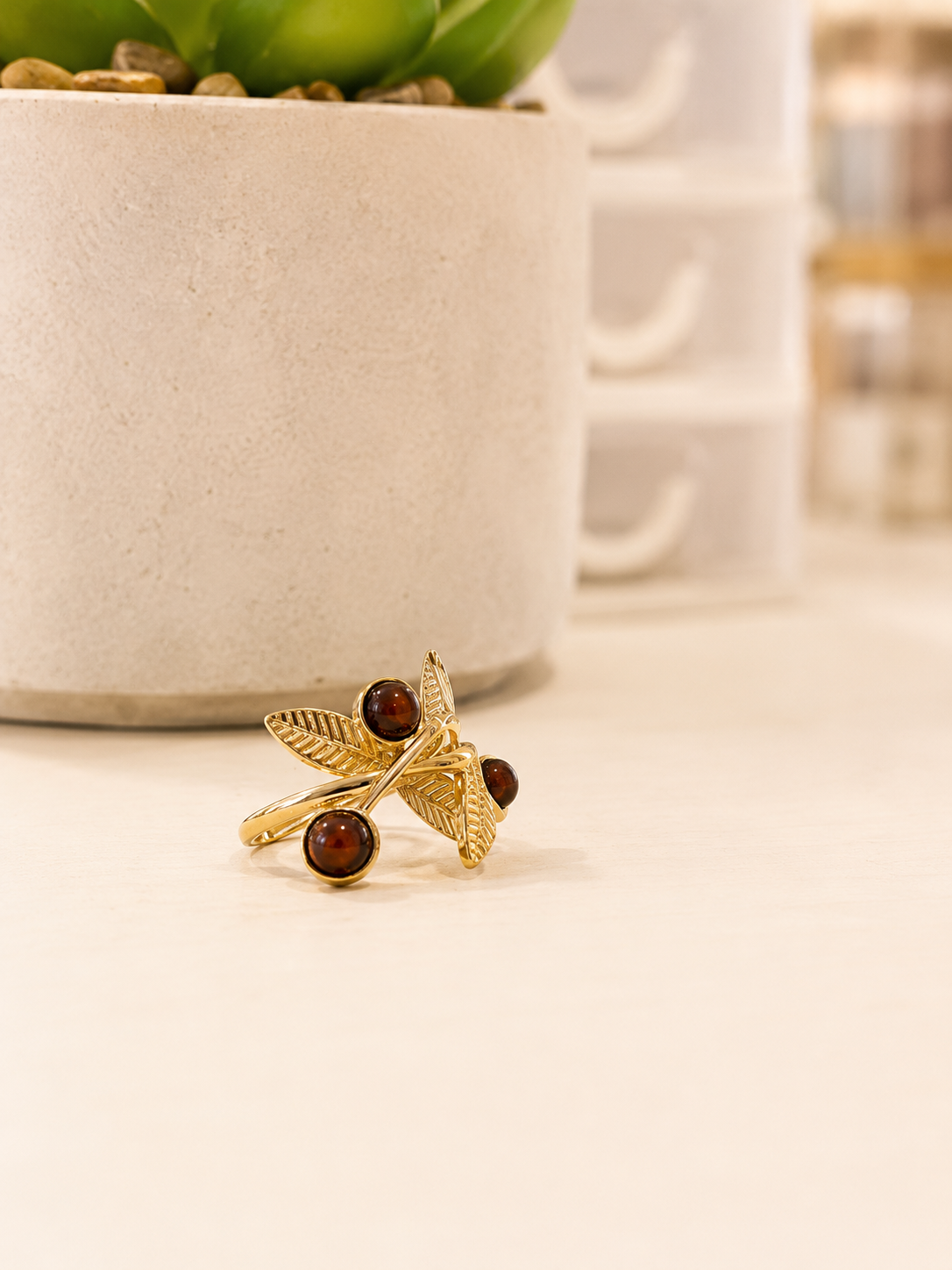 Bague Acier Inoxydable Dorée & Pierre Synthétique Marron – Collection Modadom ✨