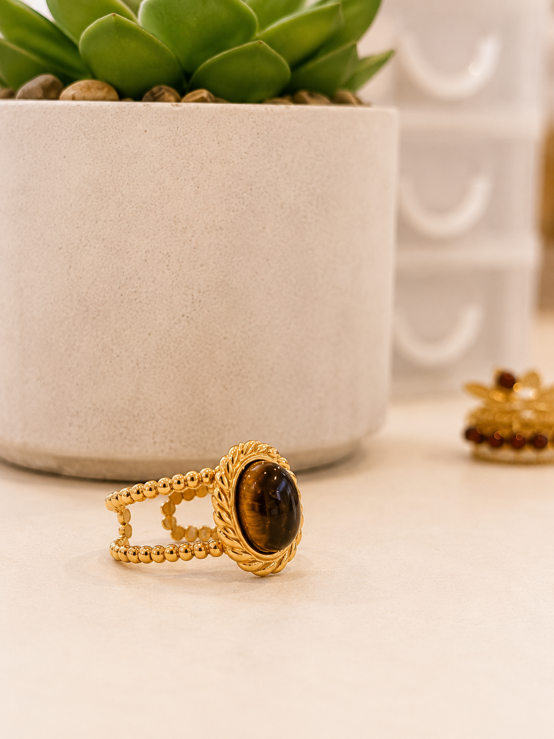 Bague Acier Inoxydable Dorée & Pierre Synthétique Marron – Collection Modadom ✨