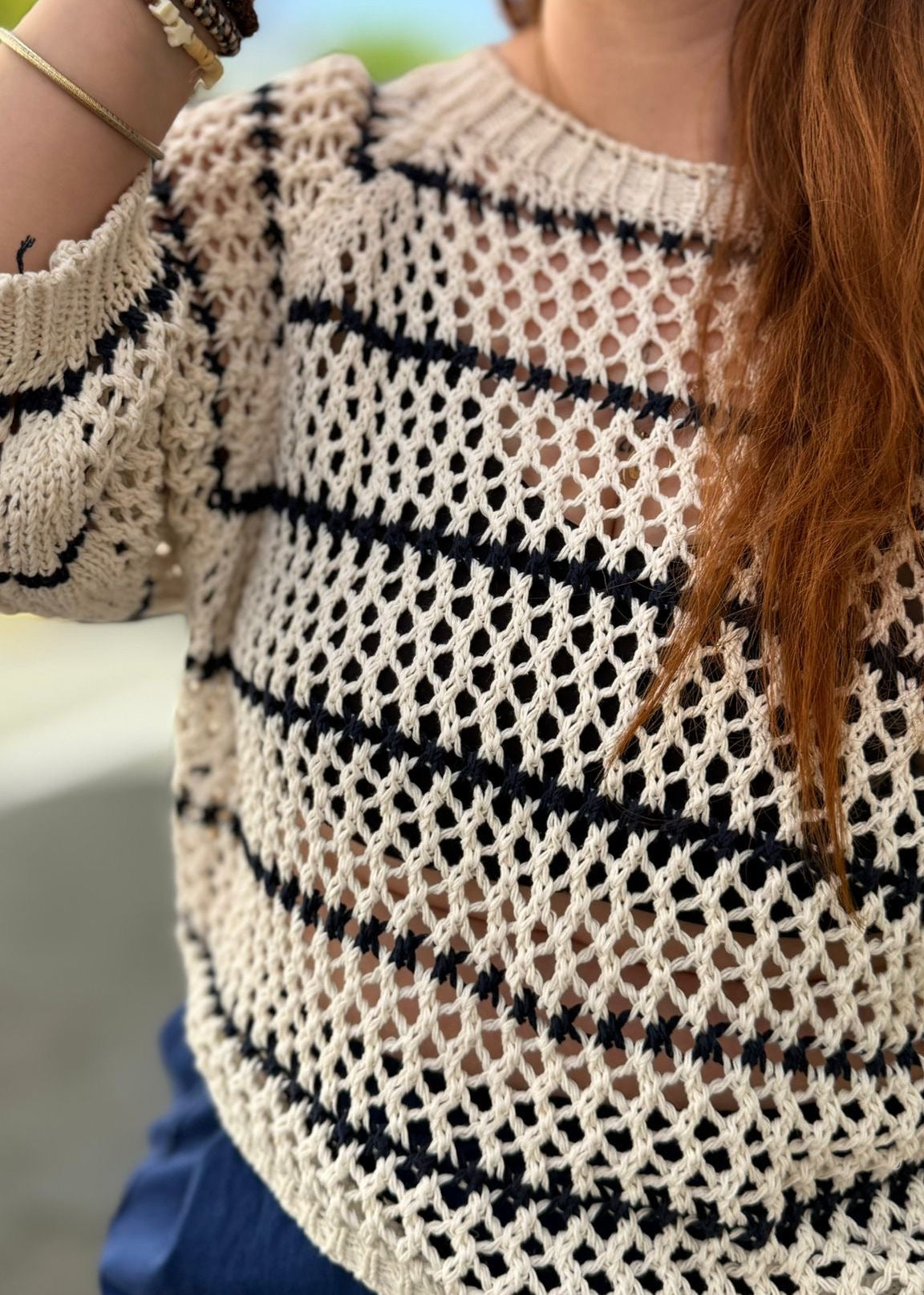 Pull Maille Ajourée Crème & Bleu – Esprit Bohème Été 2026