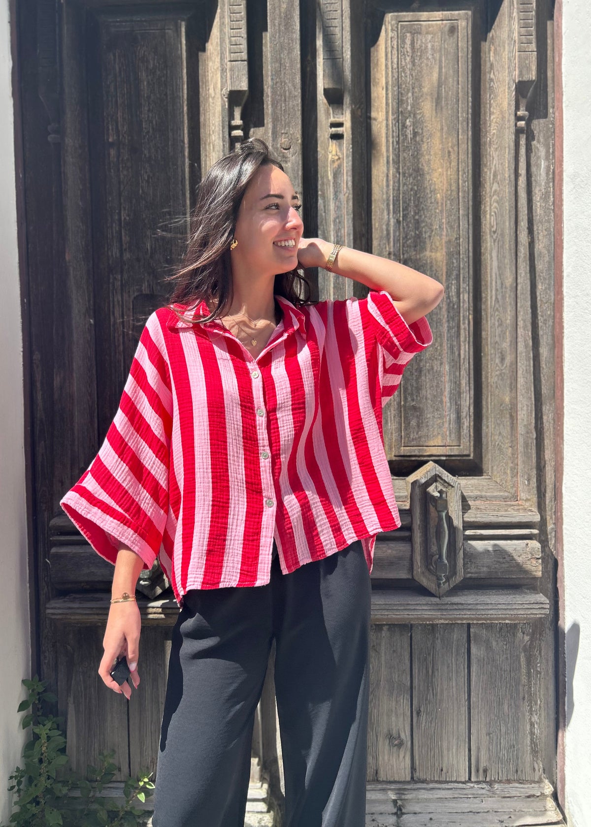 Chemise en Gaze de Coton Rayée – Rose & Rouge Été 2026