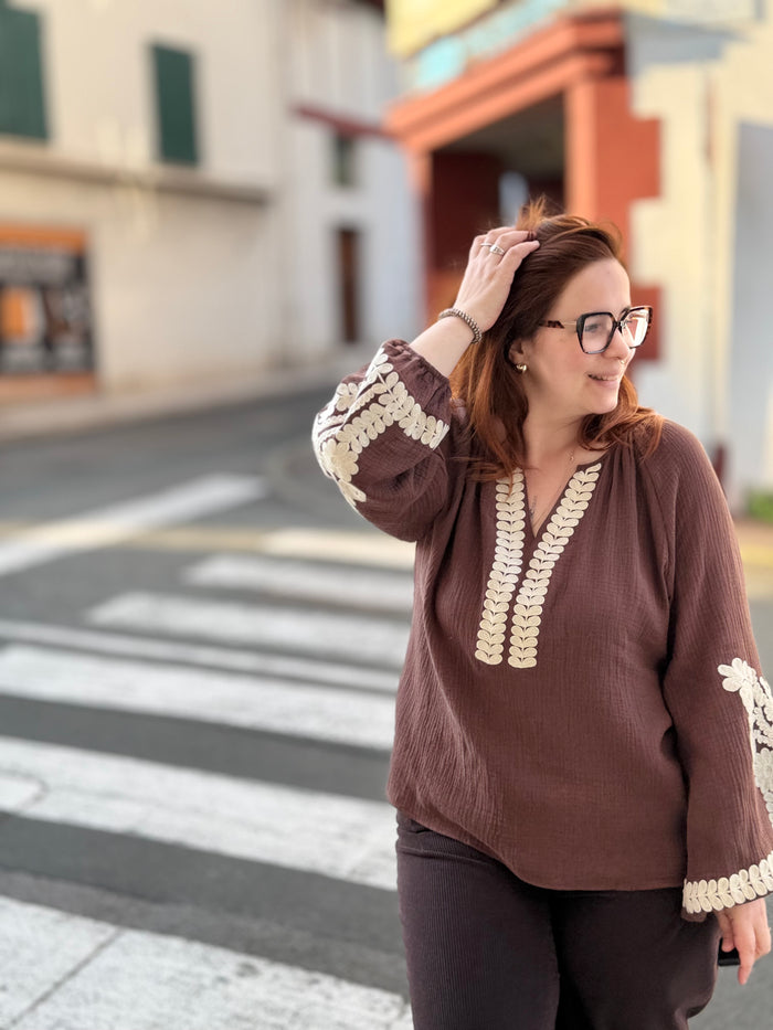 Blouse Chocolat Gaze de Coton Brodée