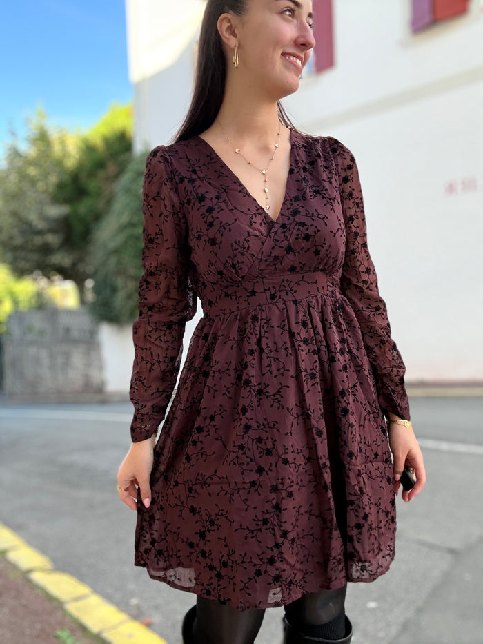 Robe fleurie chocolat femme à dos smocké