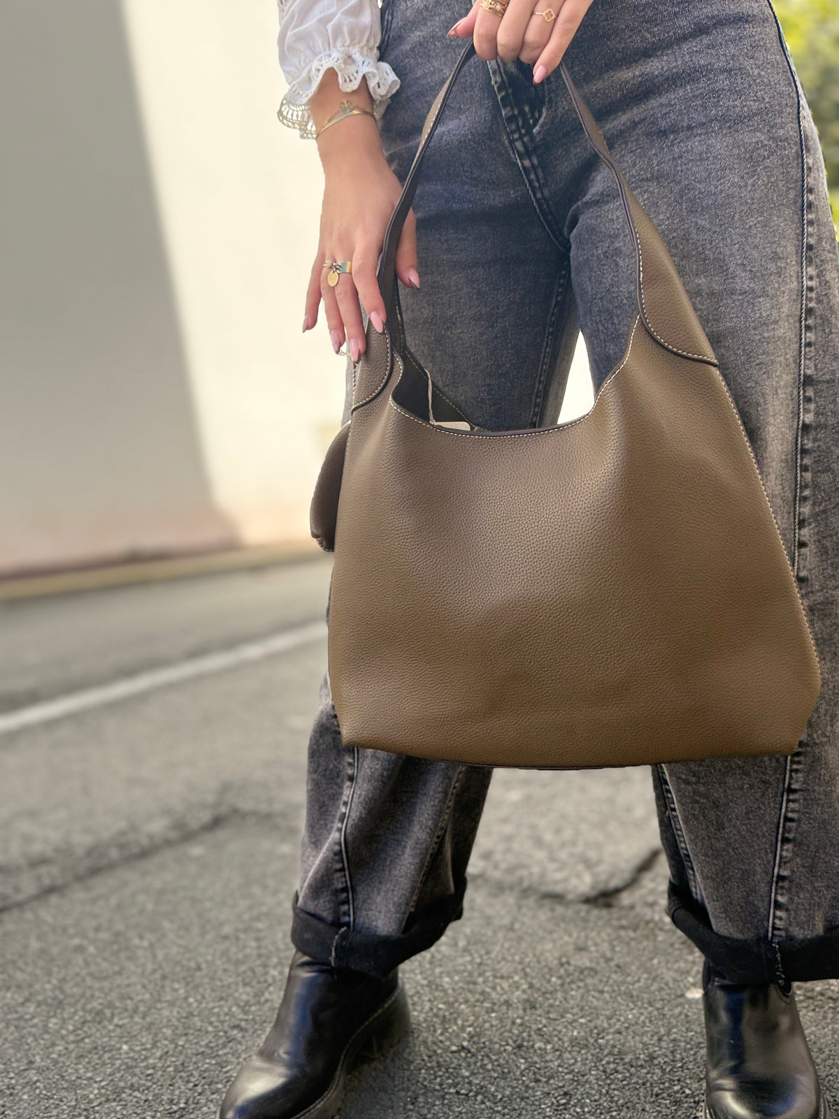Sac à main femme porté épaule – L’envie du jour