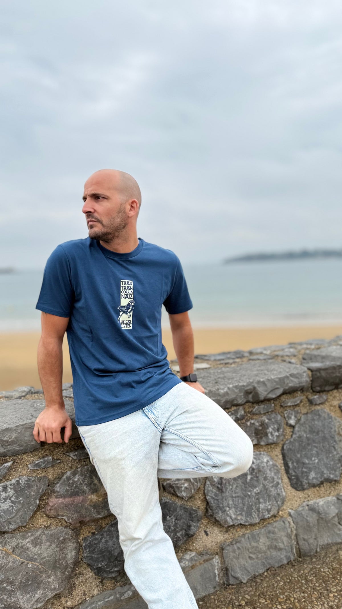 T-shirt TXANTXAN EZ KEXA Bleu Gris – Coton Bio Ultra Doux | Marque Basque de Sare
