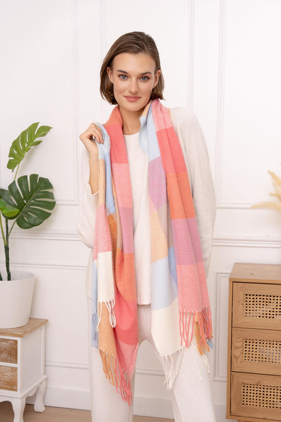 🧣 Écharpe Carreaux Pastel – Douceur & Pep’s au Quotidien