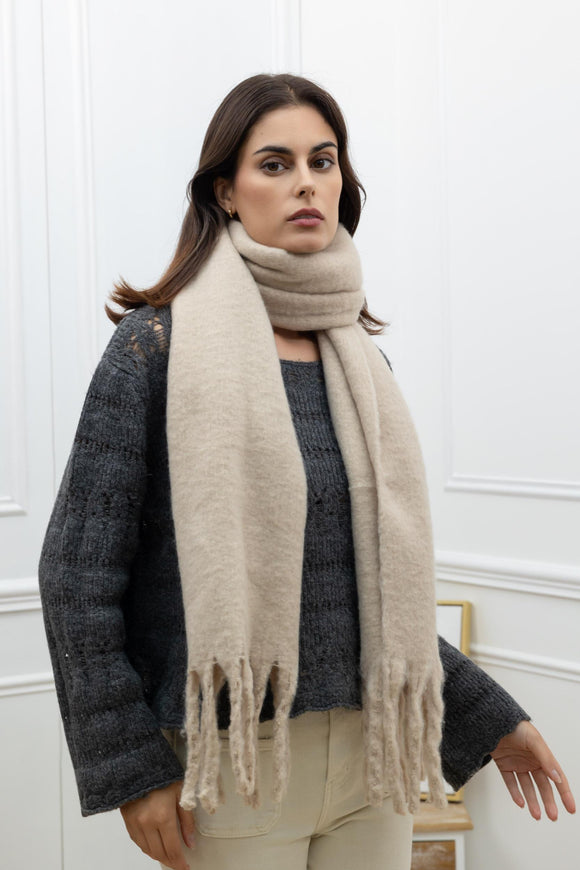 🧣 Écharpe Unie Beige – La valeur sûre de ton dressing