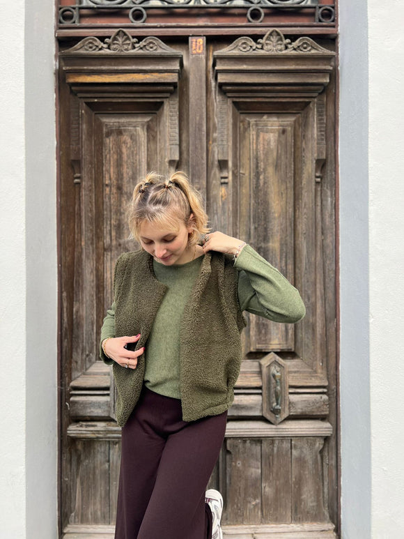 Chaleco-moumoute-kaki-femme-modadom