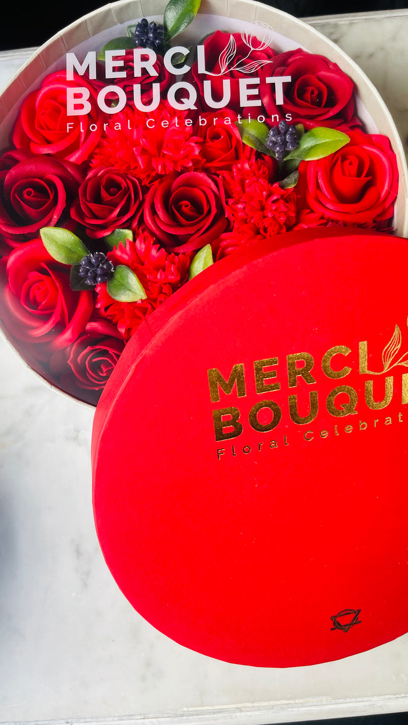 Coffret fleurs savons- rouge romantique