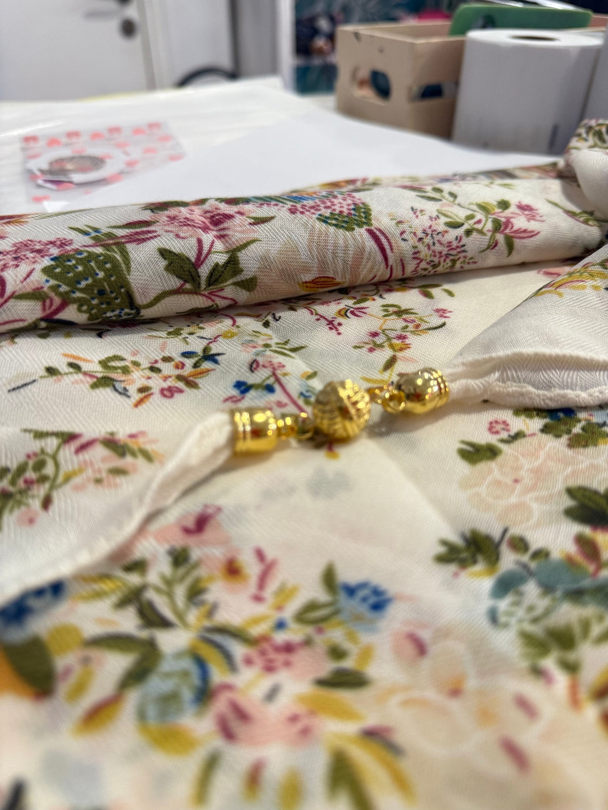 Foulard Carré Magnétique - Notre Bestseller