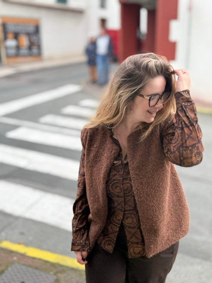 🌸 Chemise imprimée "Carmel" – L’allure vintage qui change tout