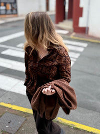 🌸 Chemise imprimée "Carmel" – L’allure vintage qui change tout