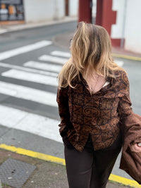 🌸 Chemise imprimée "Carmel" – L’allure vintage qui change tout