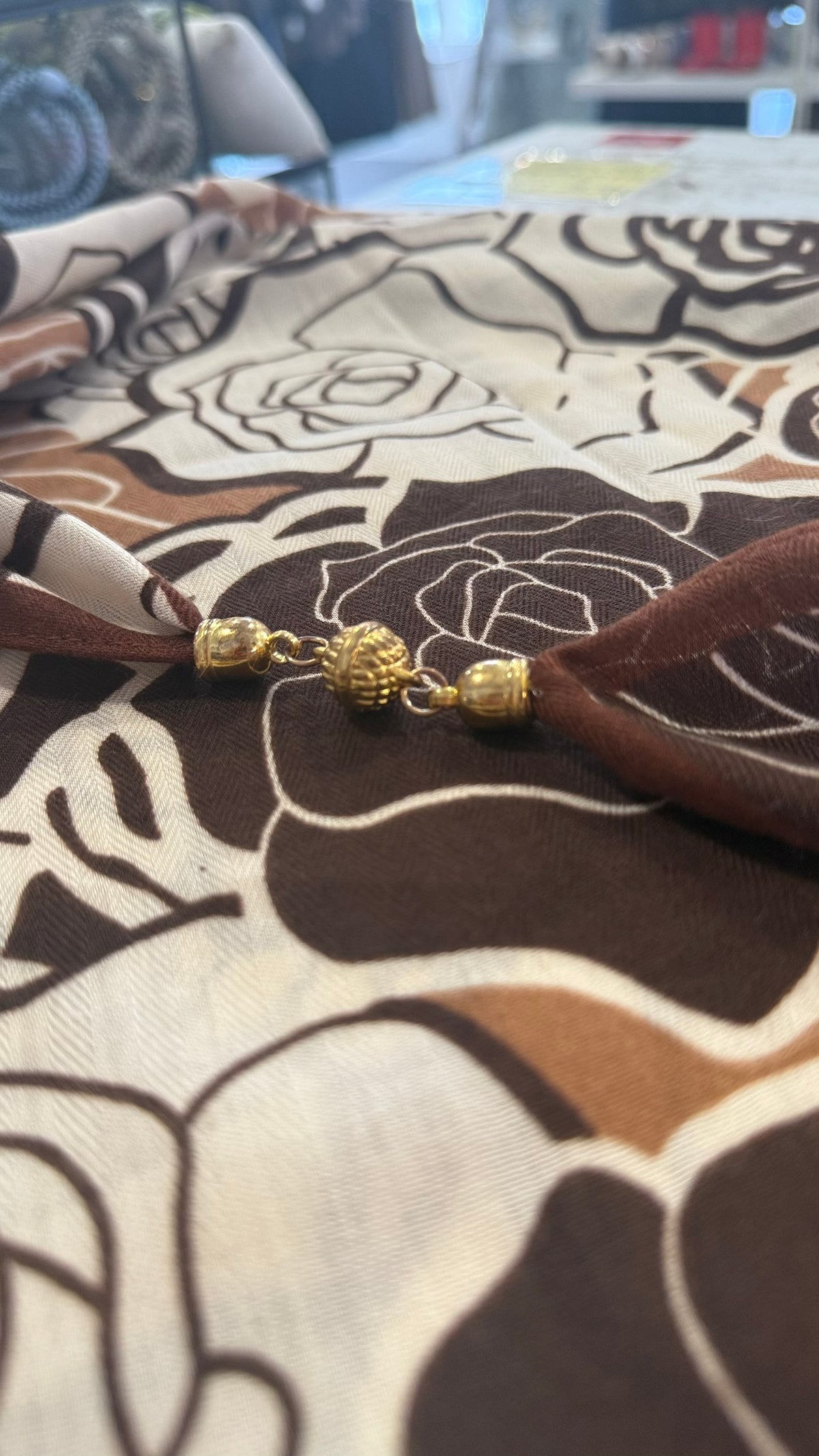 Foulard Carré Magnétique - Notre Bestseller
