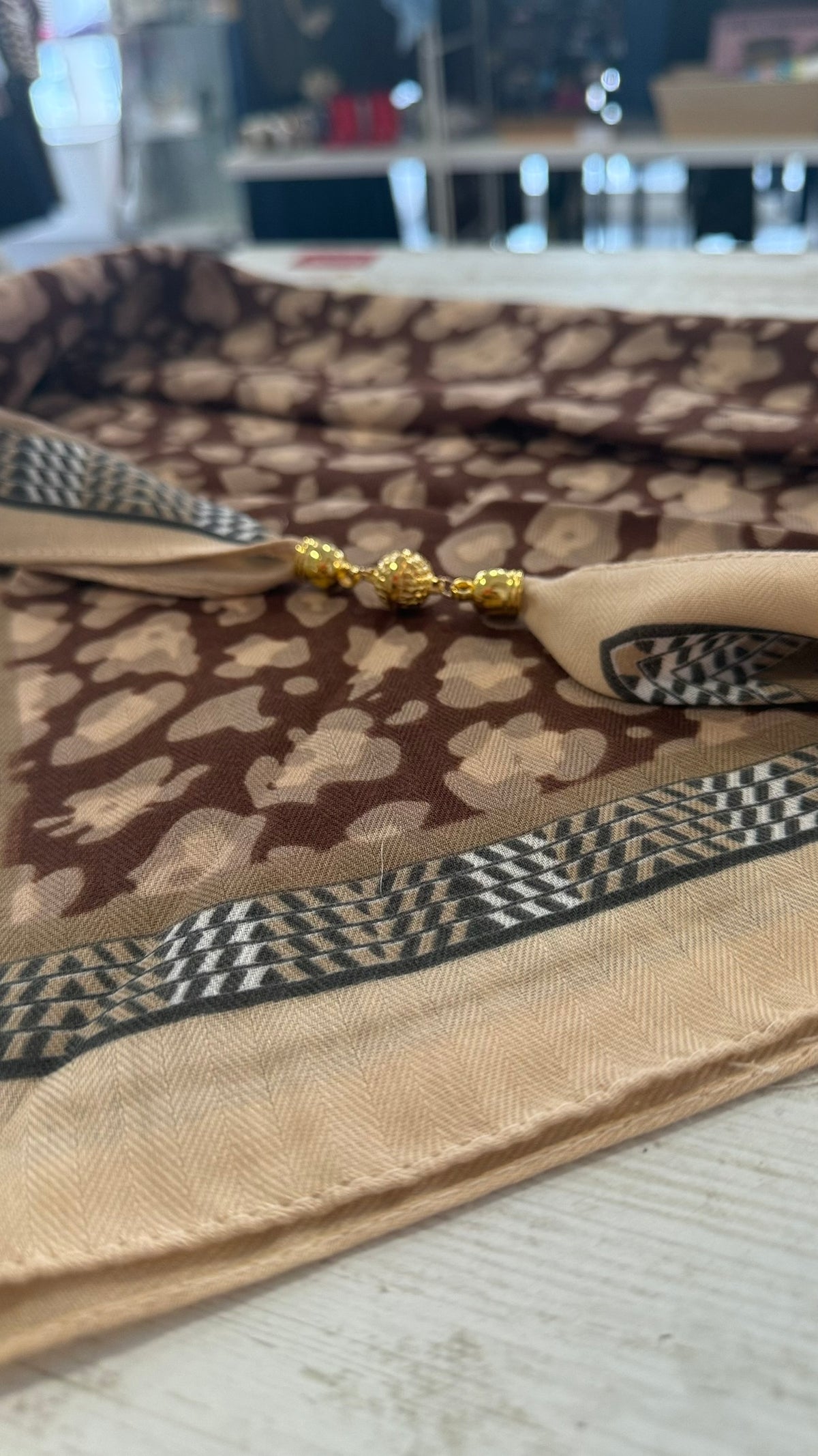 Foulard Carré Magnétique - Notre Bestseller