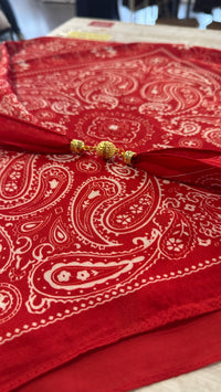 Foulard Carré Magnétique - Notre Bestseller