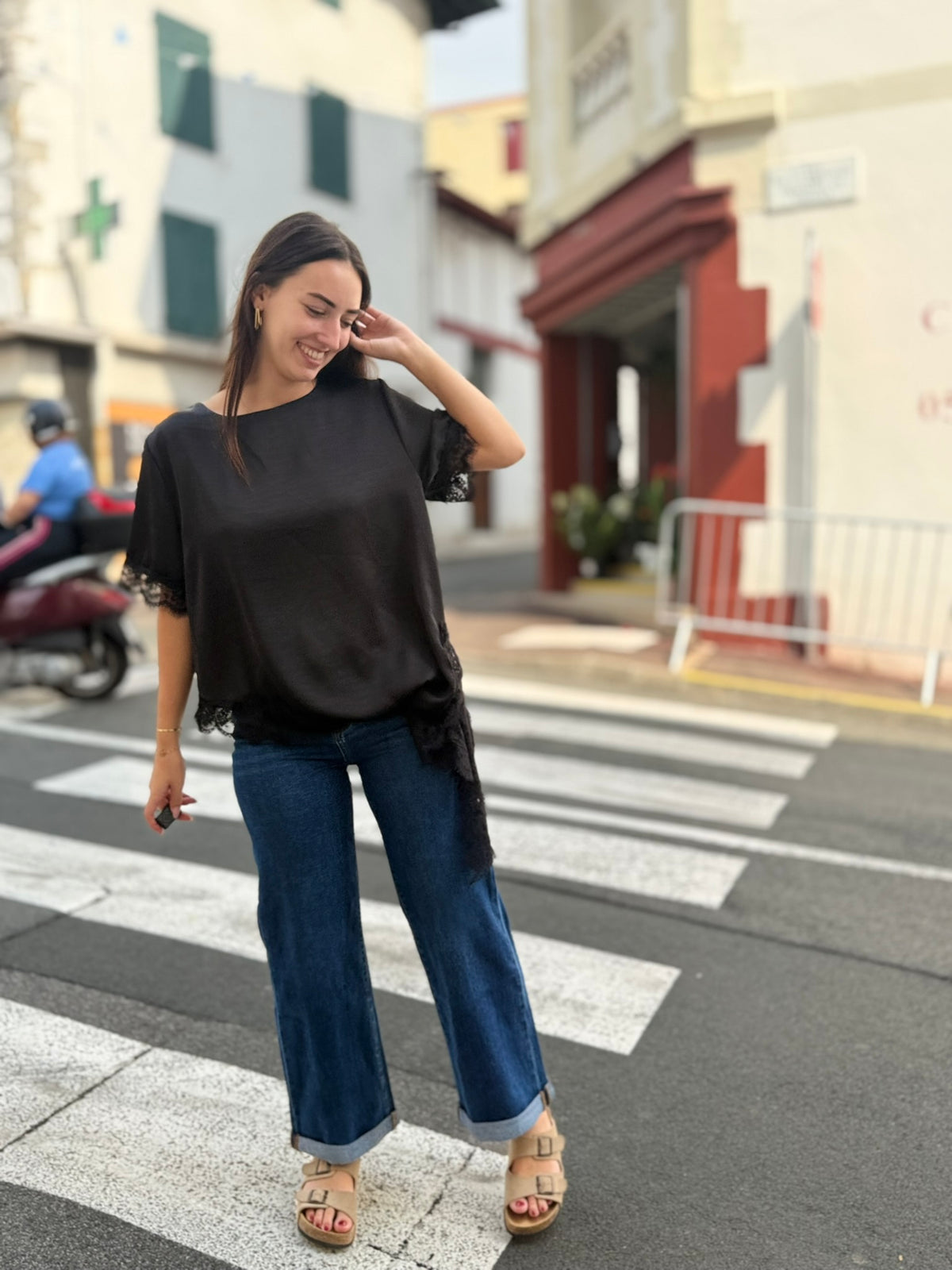 Haut Dentelle Satiné Noir | Col V | Taille Unique 36-42 | Modadom