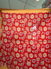 Foulard satiné imprimé patchwork vacances motifs été fond saumon - Modadom