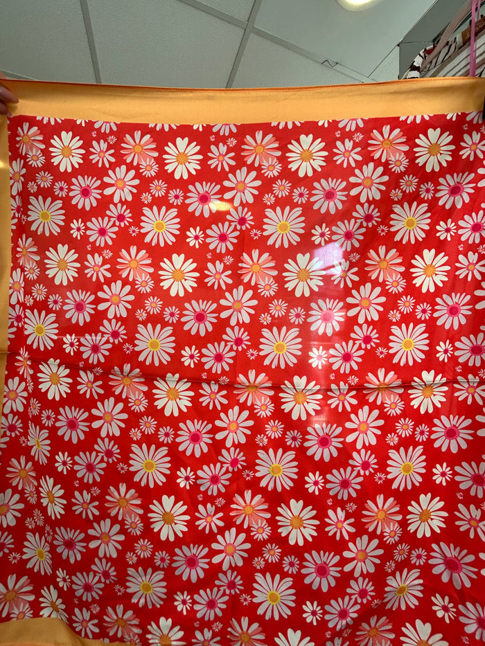 Foulard satiné imprimé patchwork vacances motifs été fond saumon - Modadom