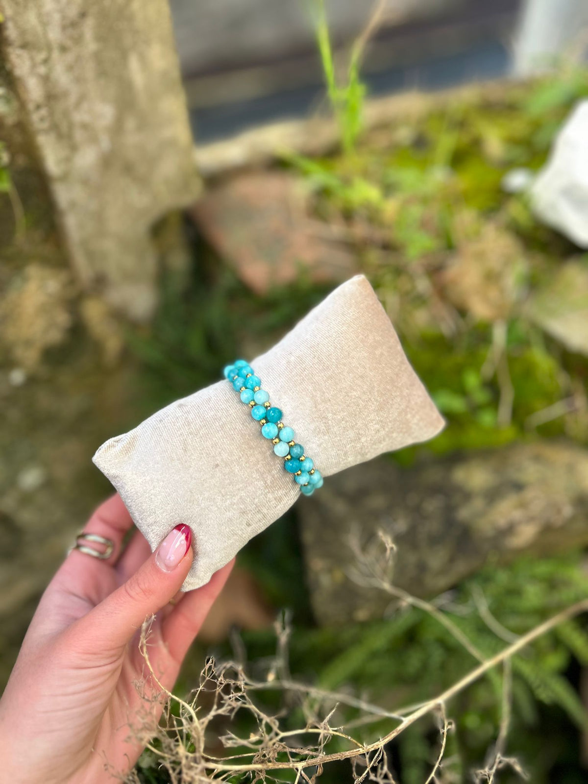 ✨ Bracelet Perlé Fantaisie – Effet Pierre & Billes Dorées