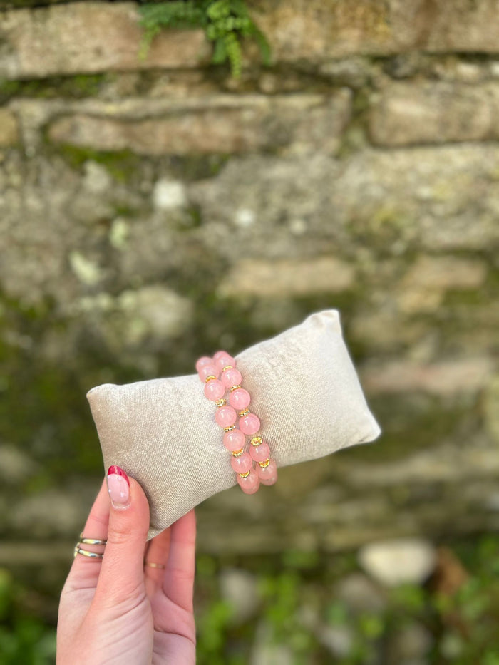 ✨ Bracelet Perlé Élégance Pastel – Détails Dorés