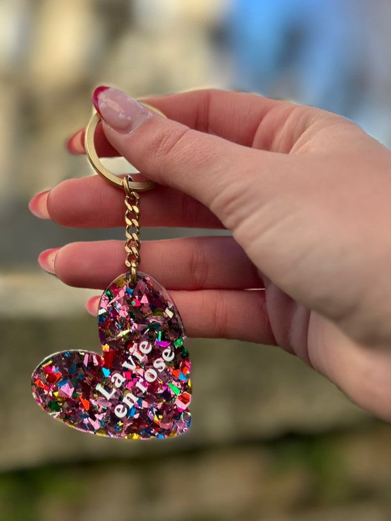 💖 Porte-clés Cœur Résine – Messages Tendance & Paillettes 💖