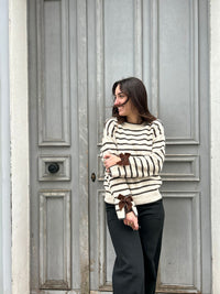 🧸 Pull Rayé Ultra Doux – Détail Nœuds Velours