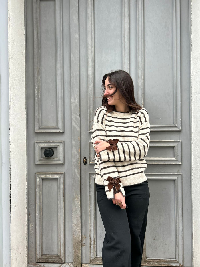 🧸 Pull Rayé Ultra Doux – Détail Nœuds Velours