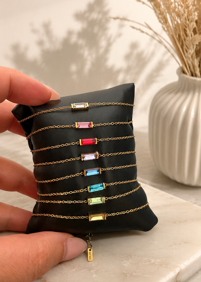 Bracelet Pierre de Naissance Zircon Baguette Doré – Acier Inoxydable 18K
