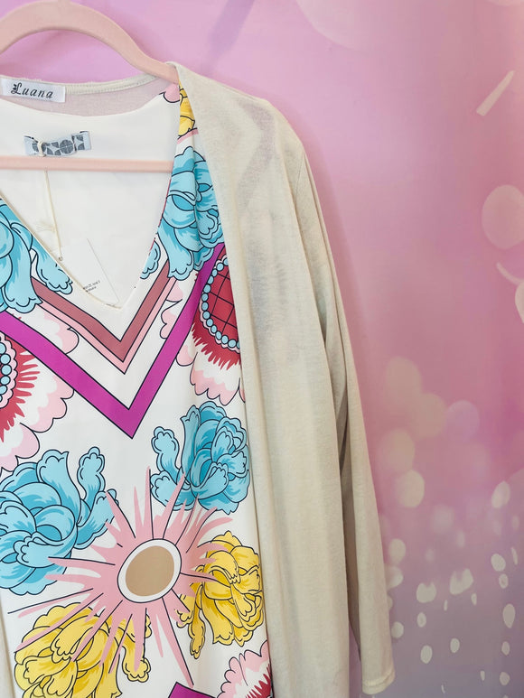 🌸 Combo “Lumière Graphique” – Robe imprimée & gilet fluide