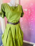 ensemble femme vert haut + jupe + ceinture