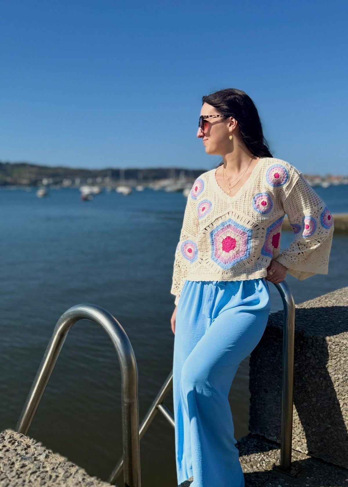 Crop Top Crochet Rose et Bleu