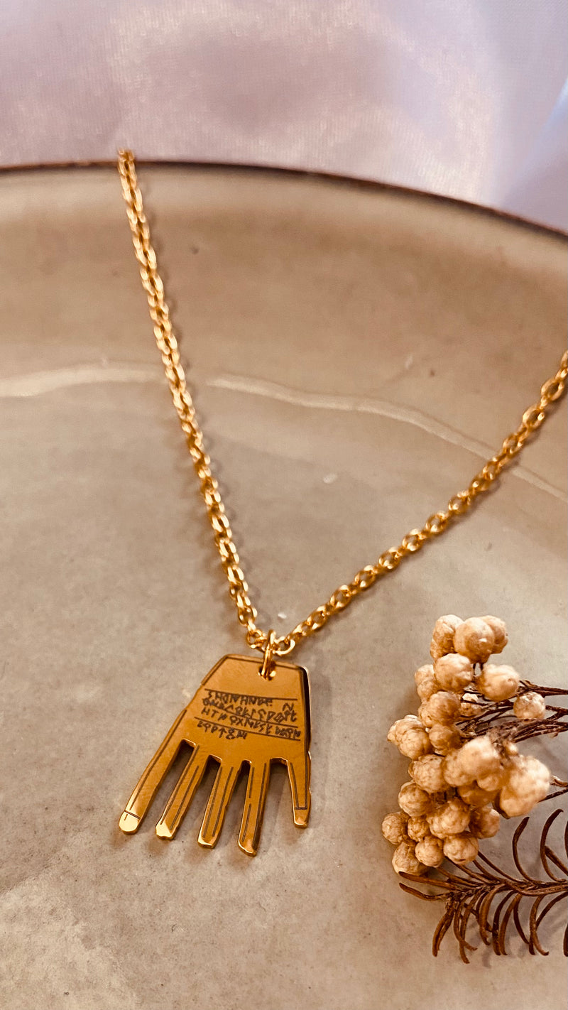 Collier main Irulegi doré