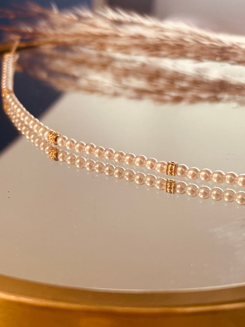 Collier en plaqué or . Divinité