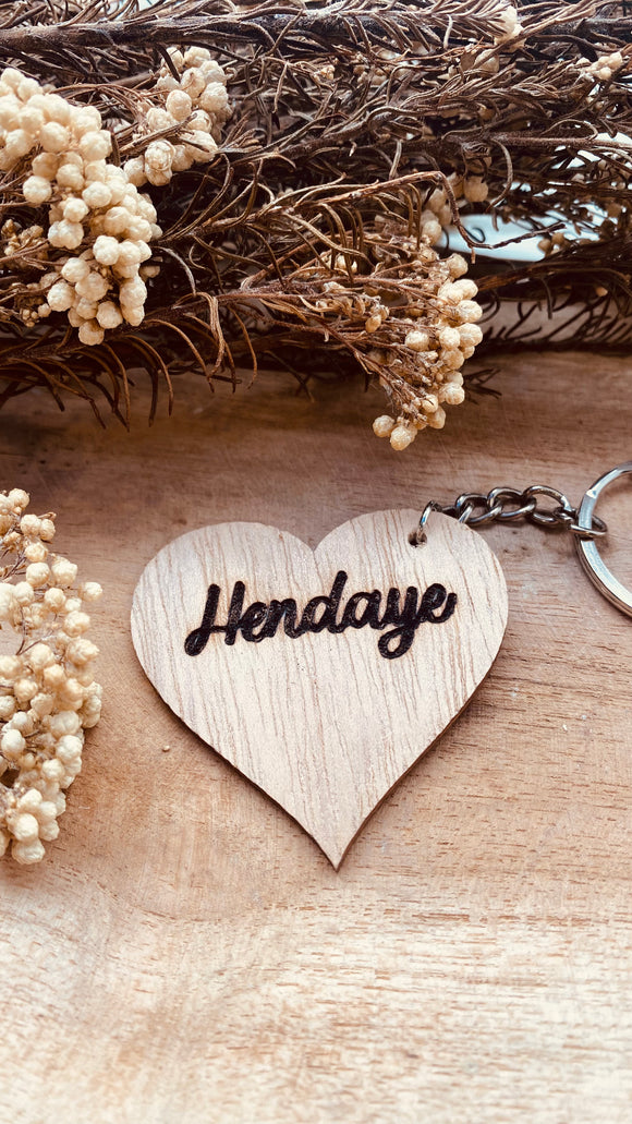 Porte clé Coeur en bois « Hendaye  »