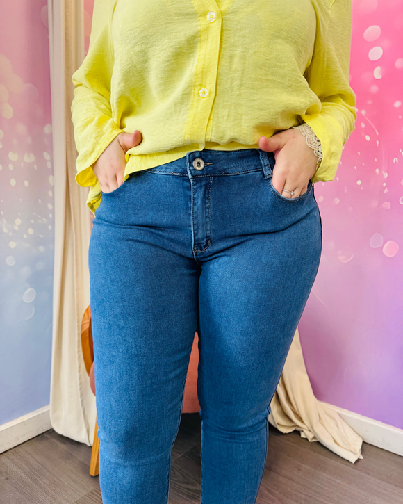 👖 Jean bleu effet push-up – ultra stretch et galbant
