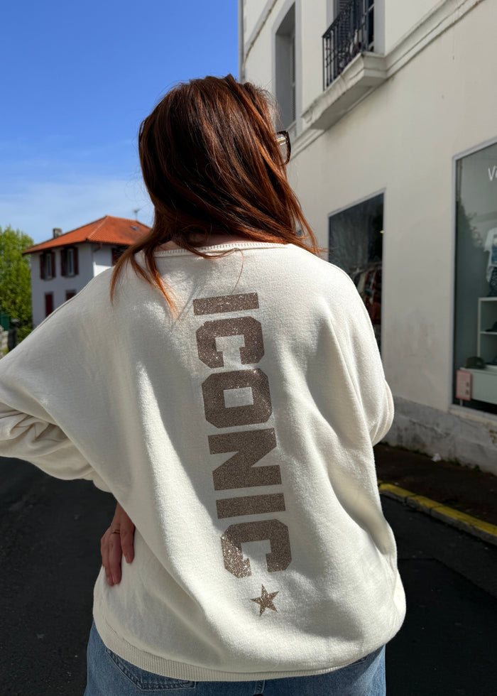 pull-femme-dos-imprime-tendance